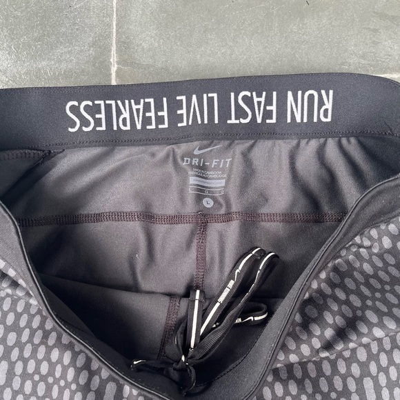 Nike Dri-Fit Running Leggings - Picture 3 of 4